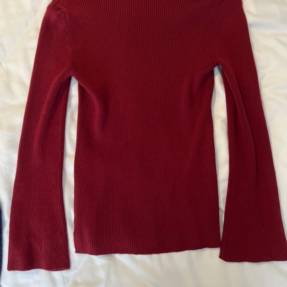 Top - Picture 3 of 5